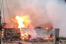 Bombeiros combatem incêndio no bairro Partenon, em Porto Alegre<!-- NICAID(15622138) -->